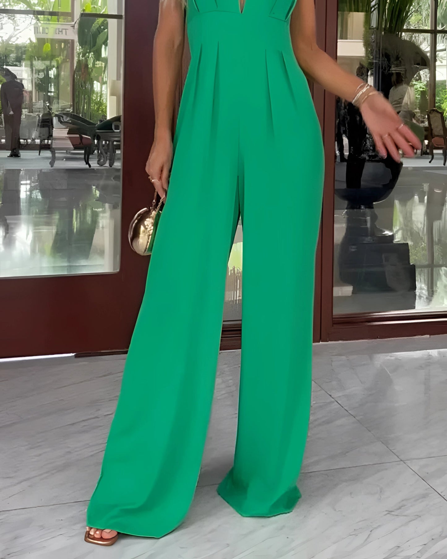 Avencea™ — Flattering Silhouettes, Pure Comfort