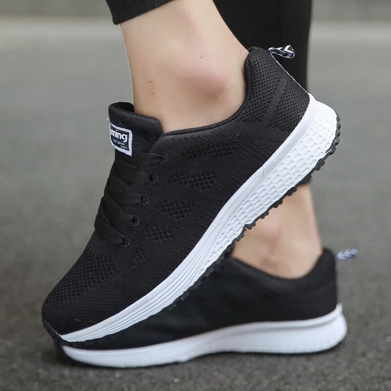 AsellaStride™ — Cushioned Support for All-Day Ease
