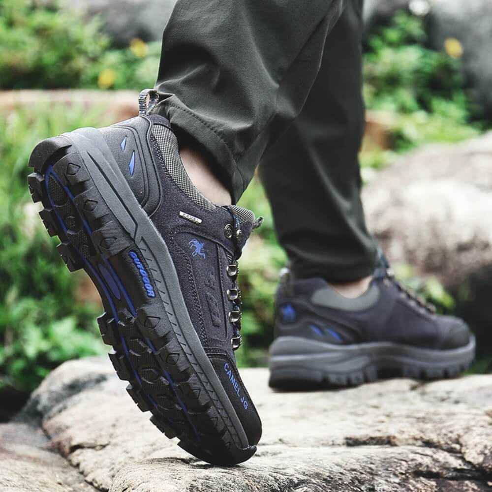 SummitStride™ — Confident Comfort, Anywhere You Roam