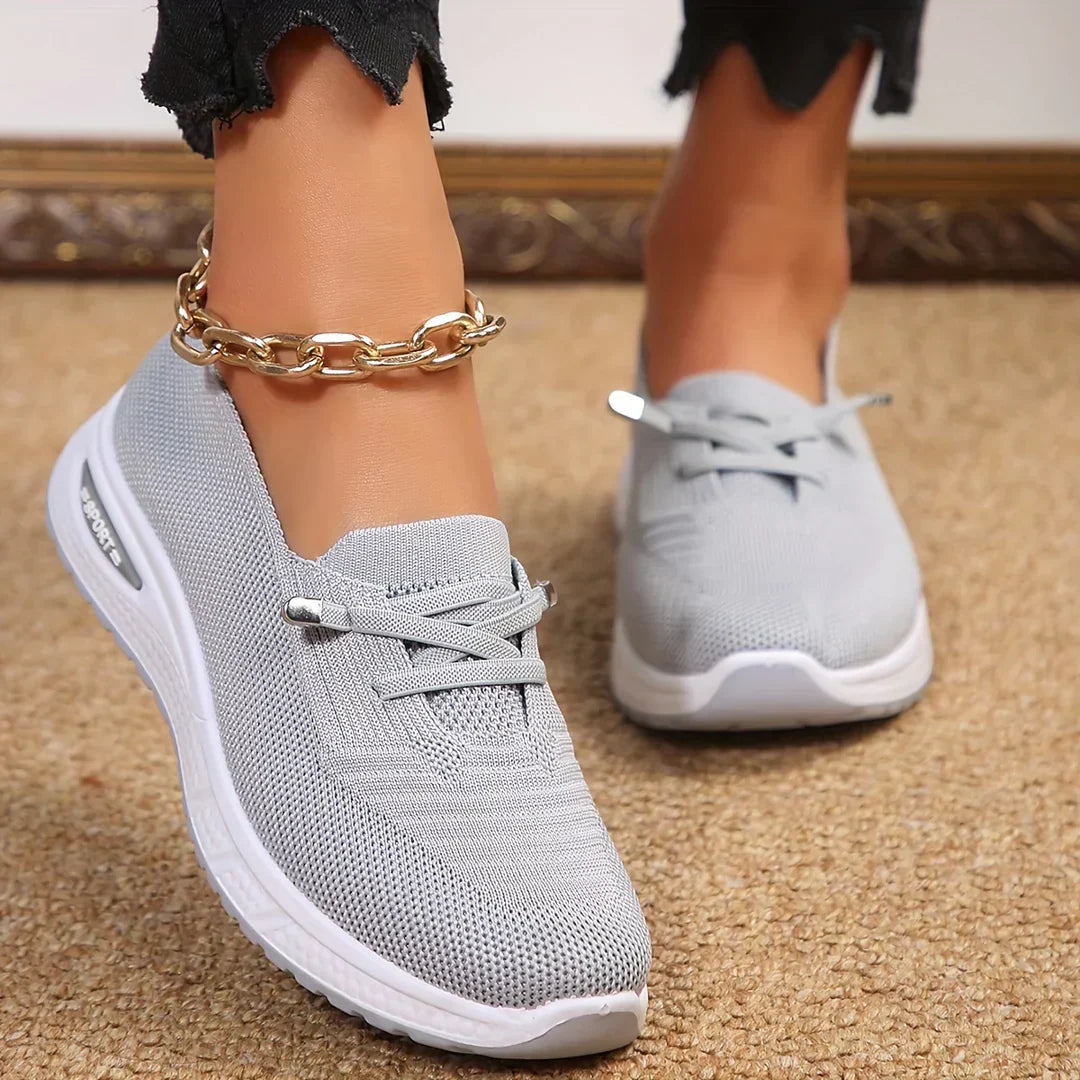 AleraStride™ Orthopedic Sneakers — Effortless Support Meets Chic Comfort