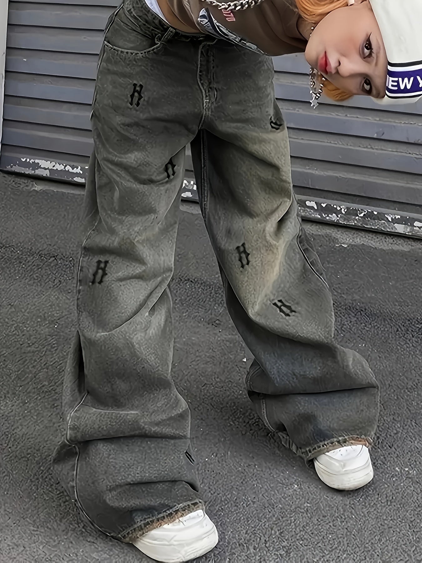 Baggy Gothic Embroidered Denim Pants – Loose-Fit Y2K Streetwear Style