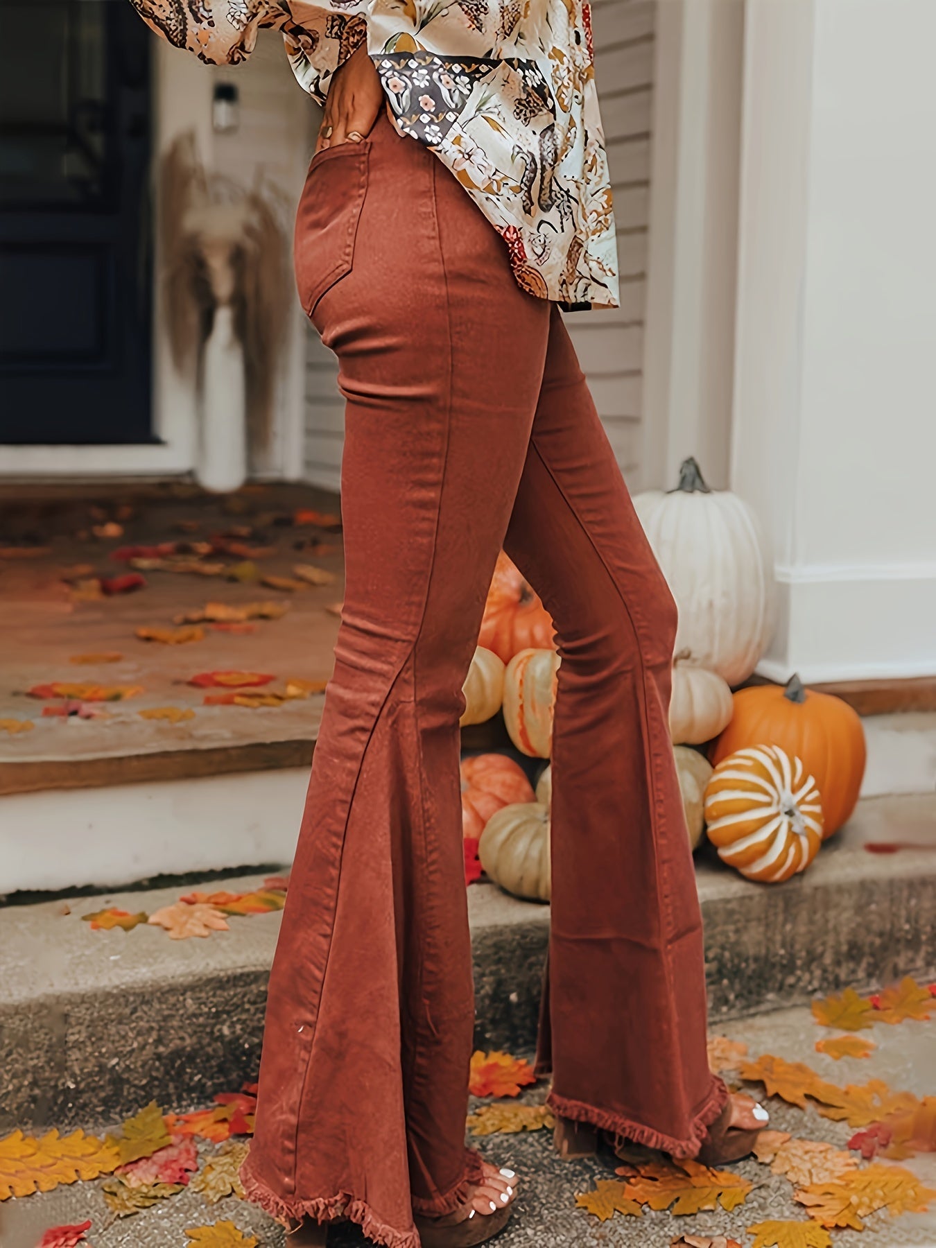 Cozy Autumn Reddish-Brown Flare Jeans – High-Rise Vintage Stretch Denim