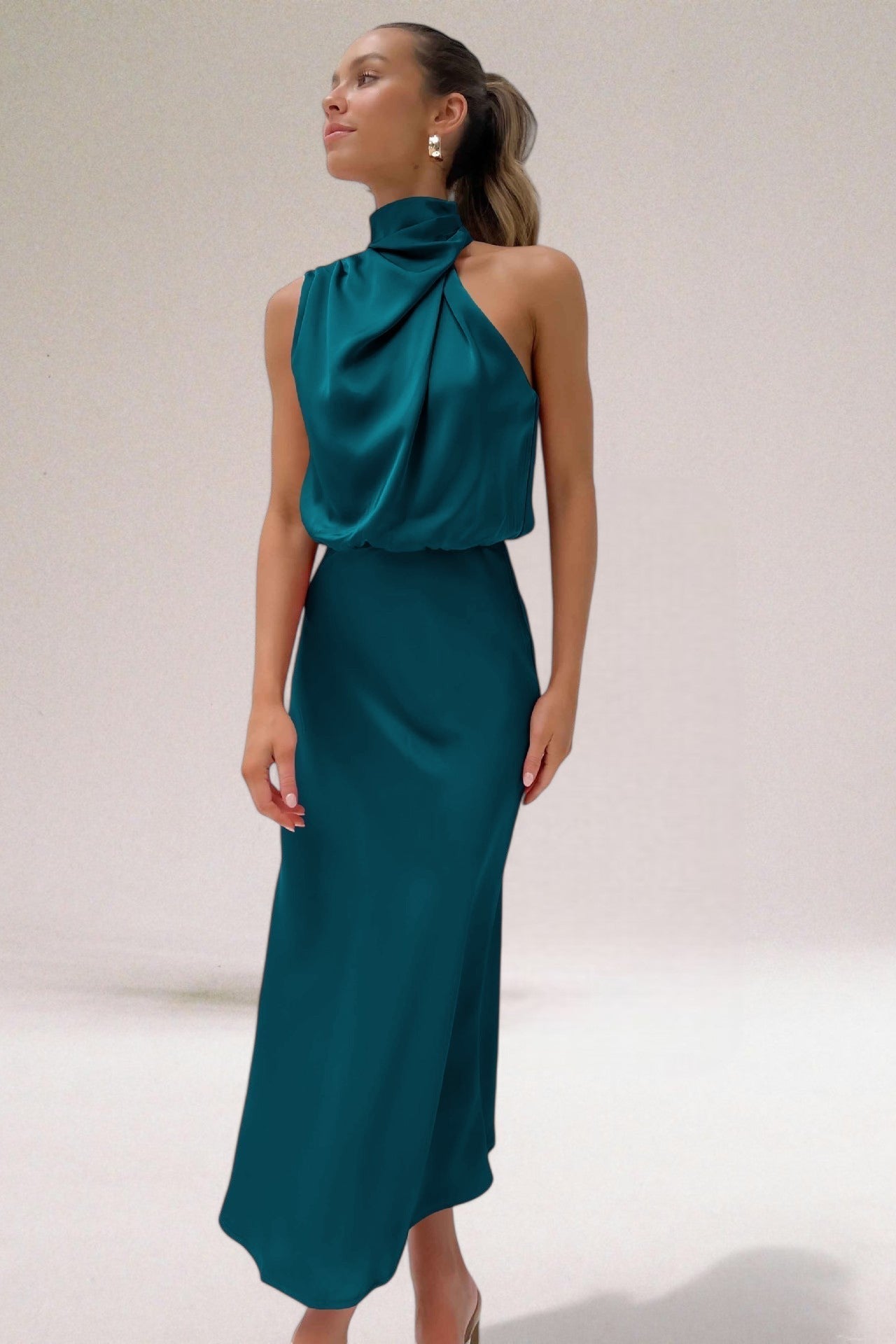 Celestyn™ — Flowing Elegance, Subtle Radiance