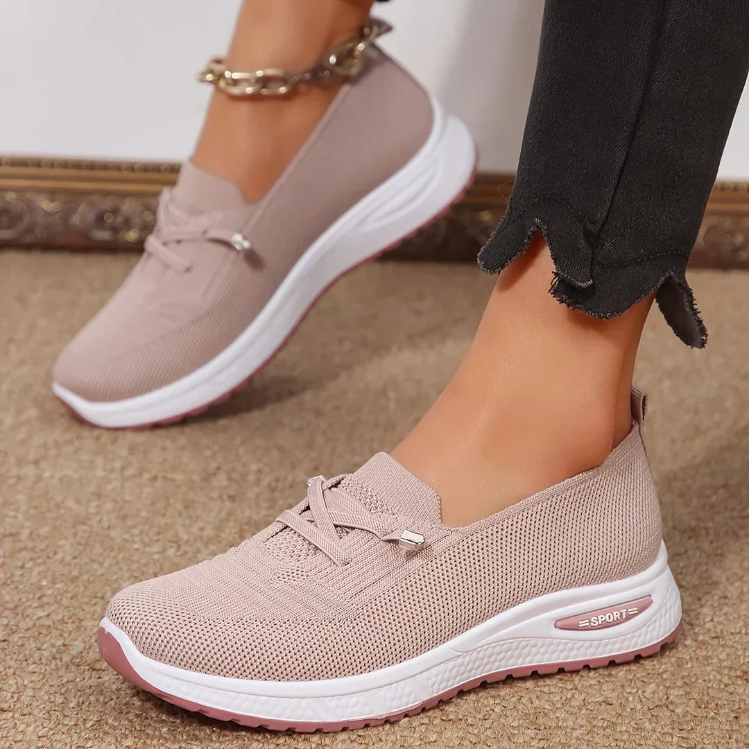 AleraStride™ Orthopedic Sneakers — Effortless Support Meets Chic Comfort