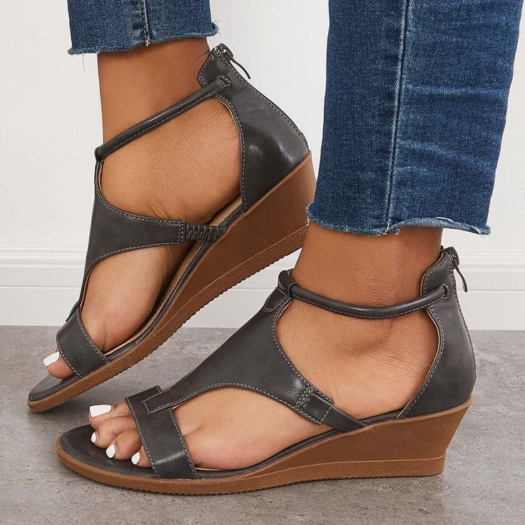 ArlisseStep™ — Effortless Comfort Meets Modern Elegance