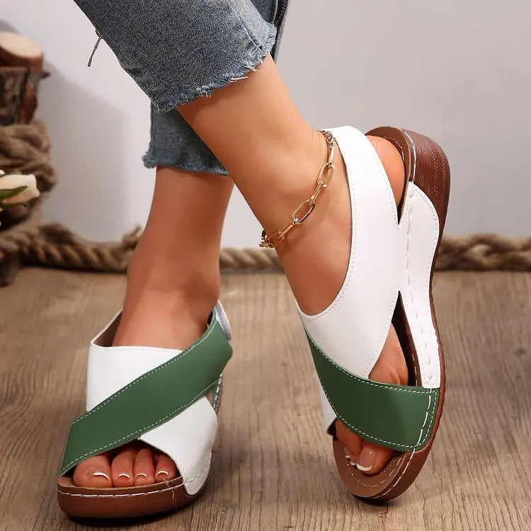 Two-Tone Crossover Sandals™ — Chic Comfort Meets All-Day Ease