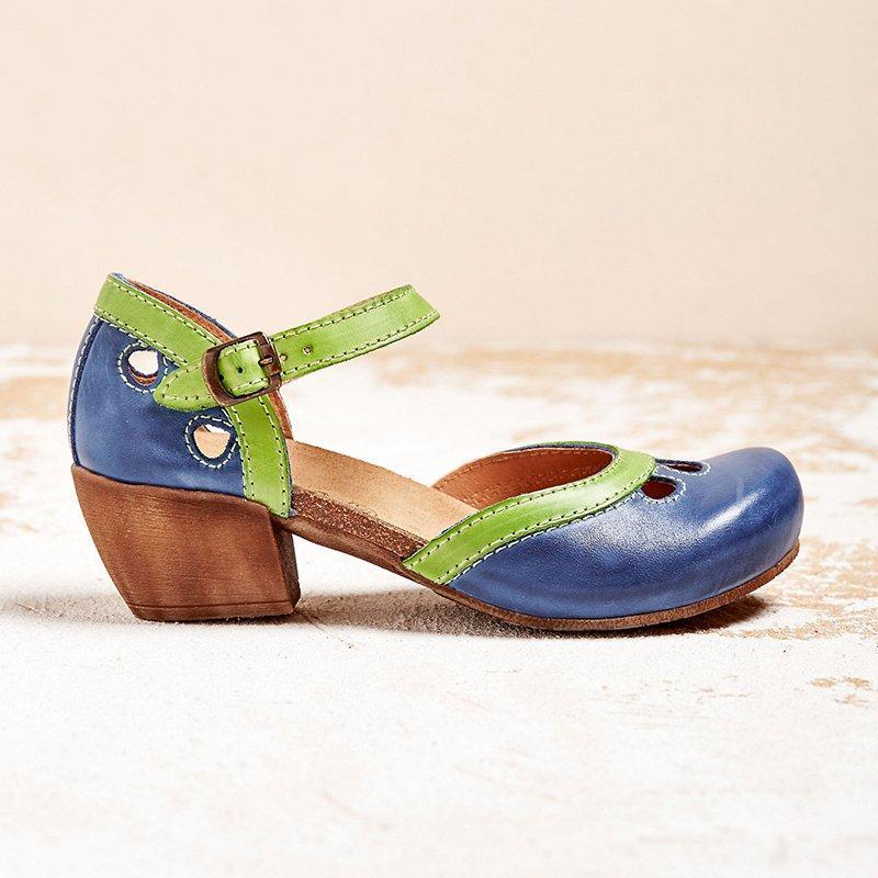ArdenaStride™ — Stylish Support with Retro Charm
