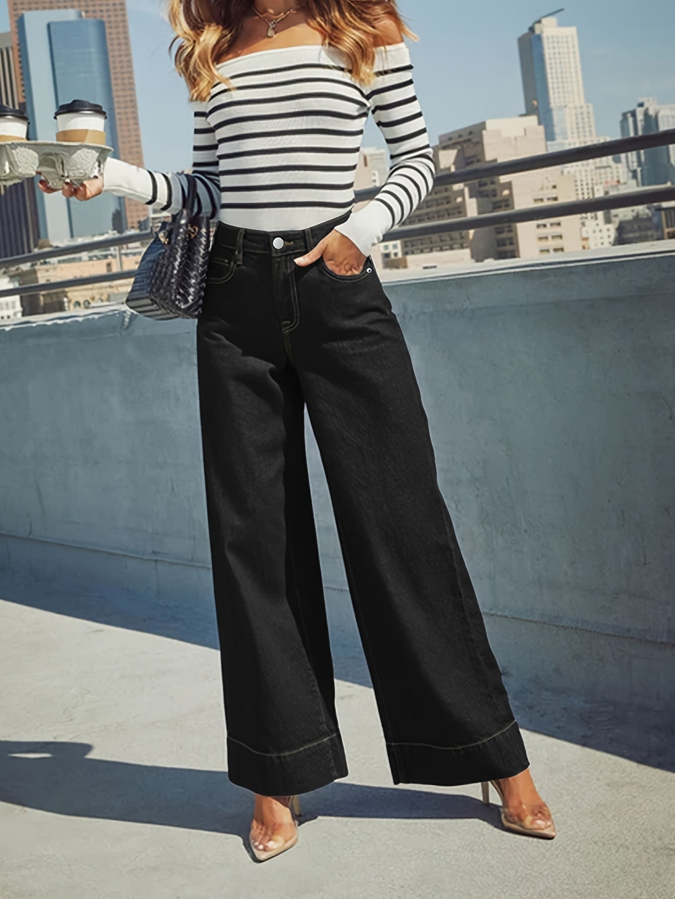 Wide-Leg Stretch Denim Jeans – High-Waist Flexible Comfort with Cuffed Hem