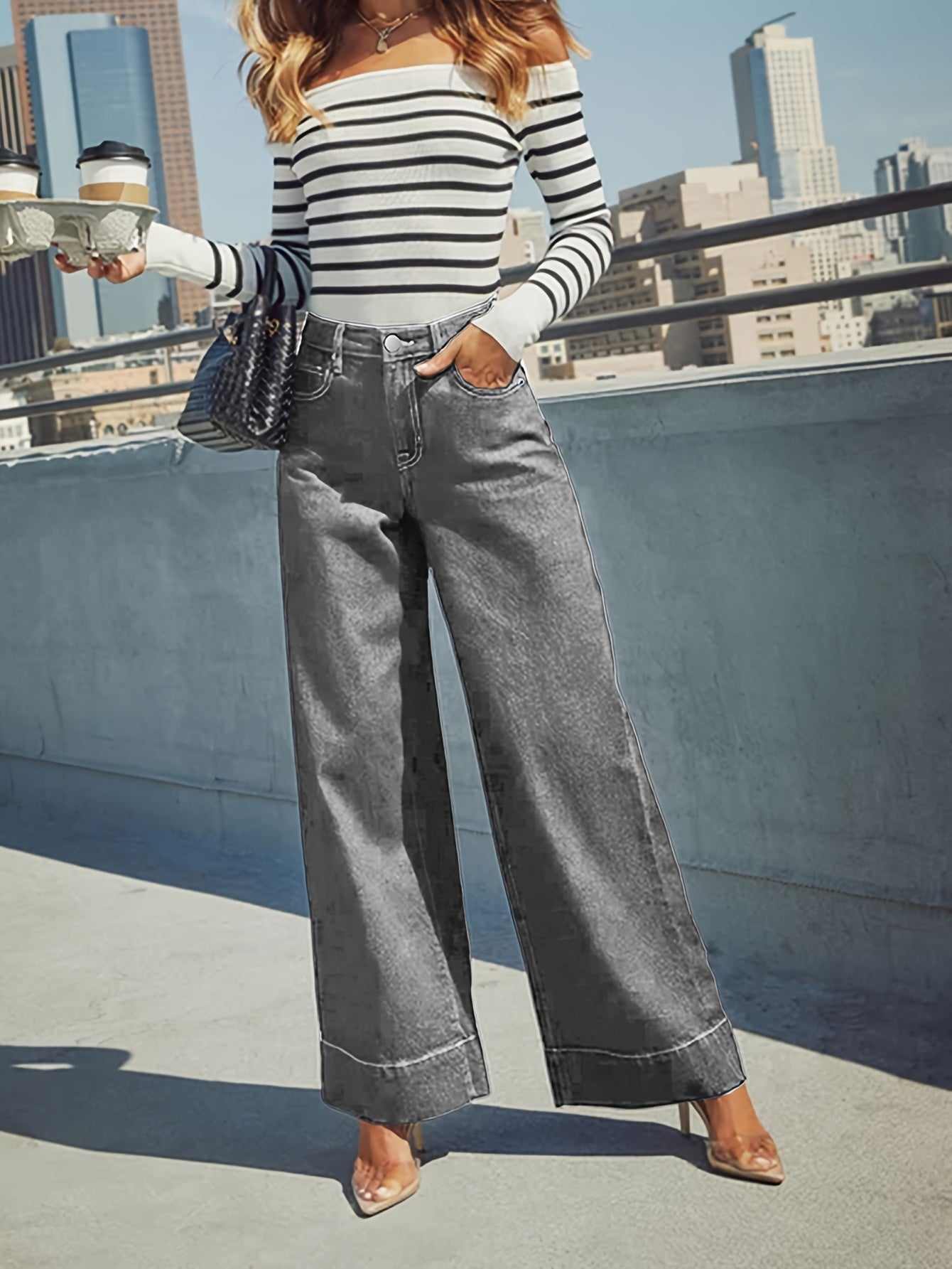 Wide-Leg Stretch Denim Jeans – High-Waist Flexible Comfort with Cuffed Hem