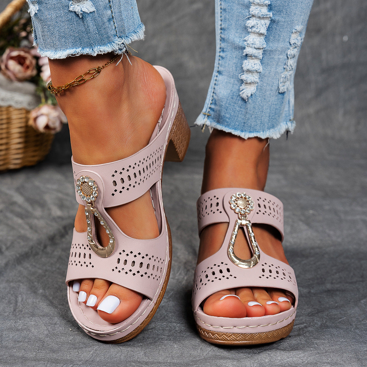 Comfort Sandals™ — Sparkle-Fresh Steps All Day