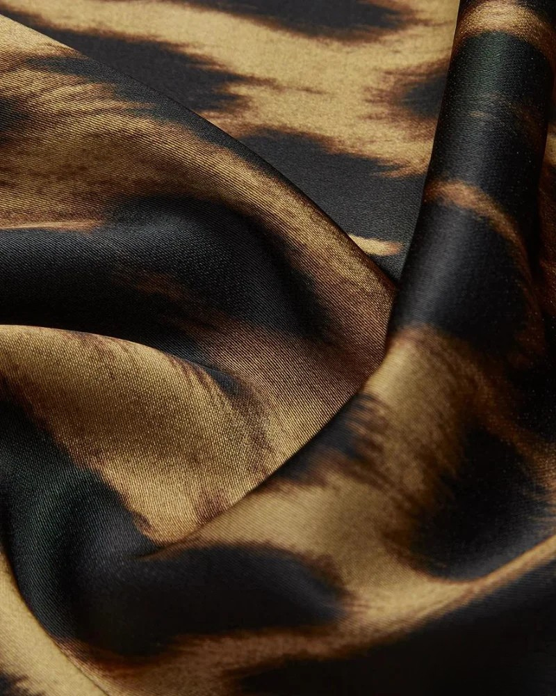 VioraCurve™ — Bold Elegance with Effortless Flow