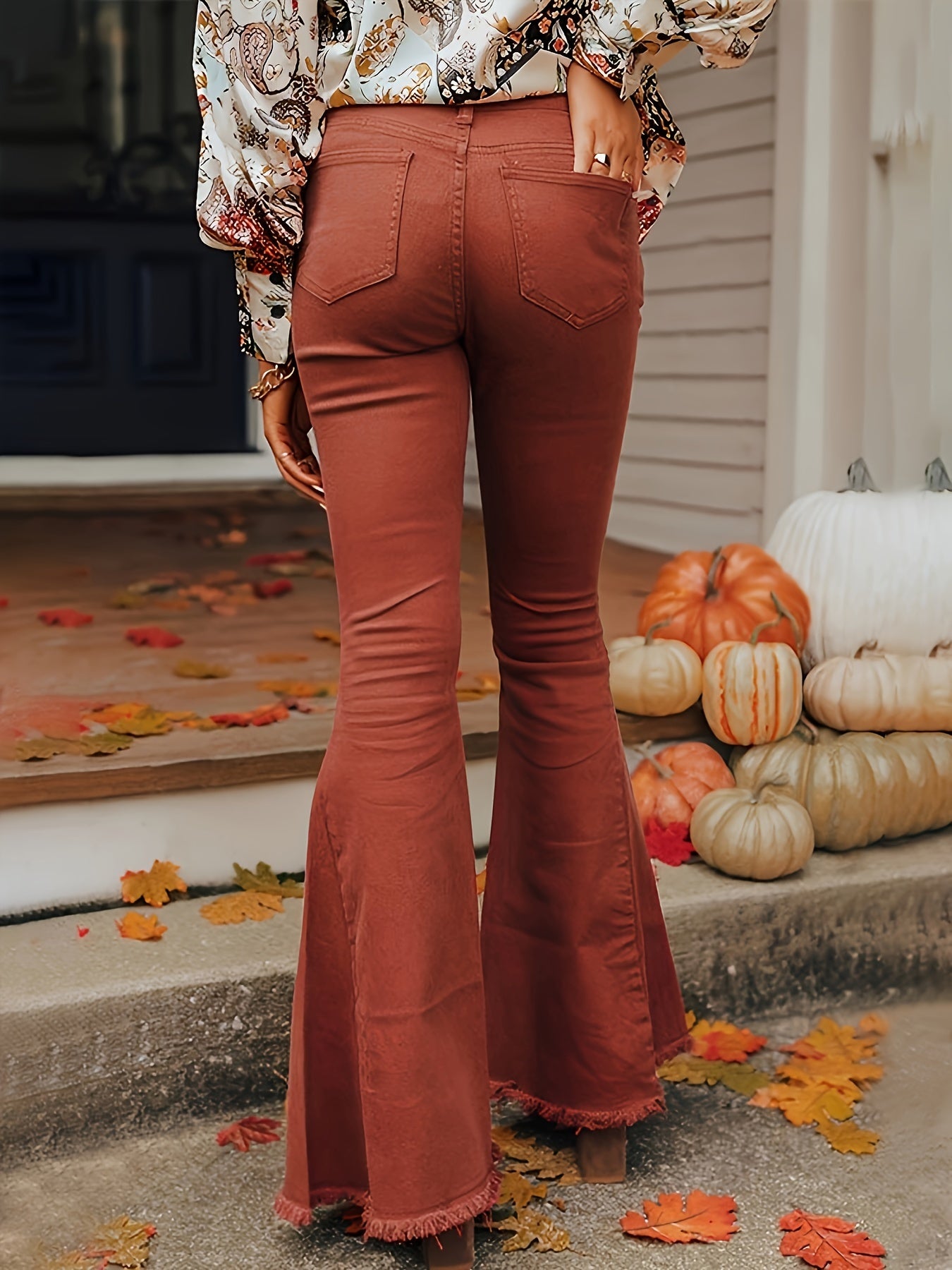 Cozy Autumn Reddish-Brown Flare Jeans – High-Rise Vintage Stretch Denim