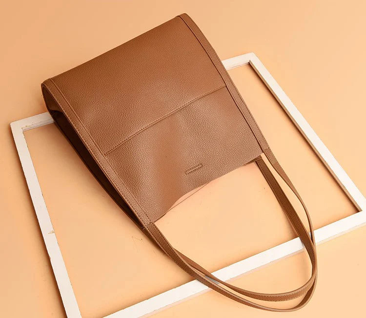 Virelle Handcrafted Leather Tote™ — Effortless Elegance, Timelessly Organized