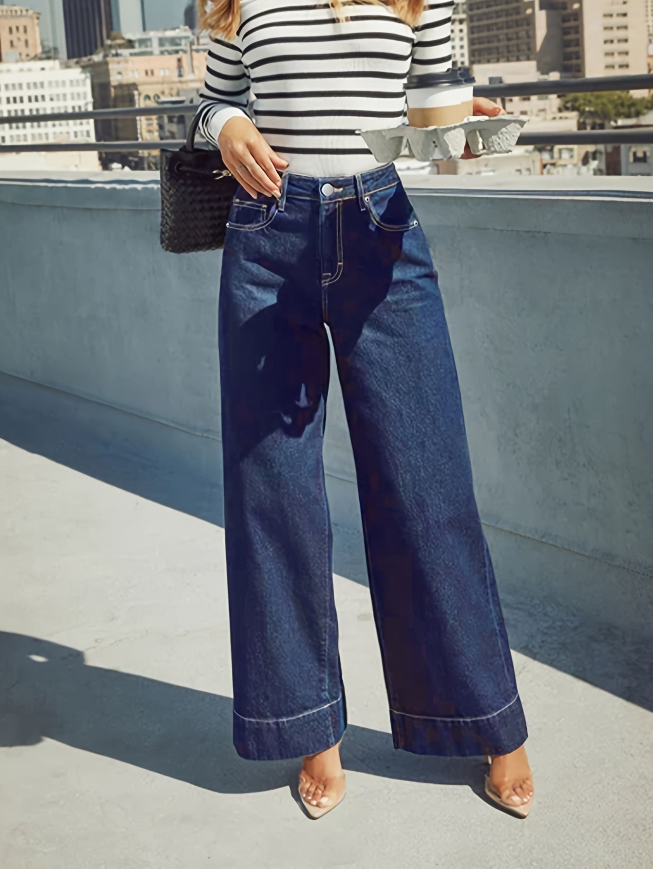 Wide-Leg Stretch Denim Jeans – High-Waist Flexible Comfort with Cuffed Hem