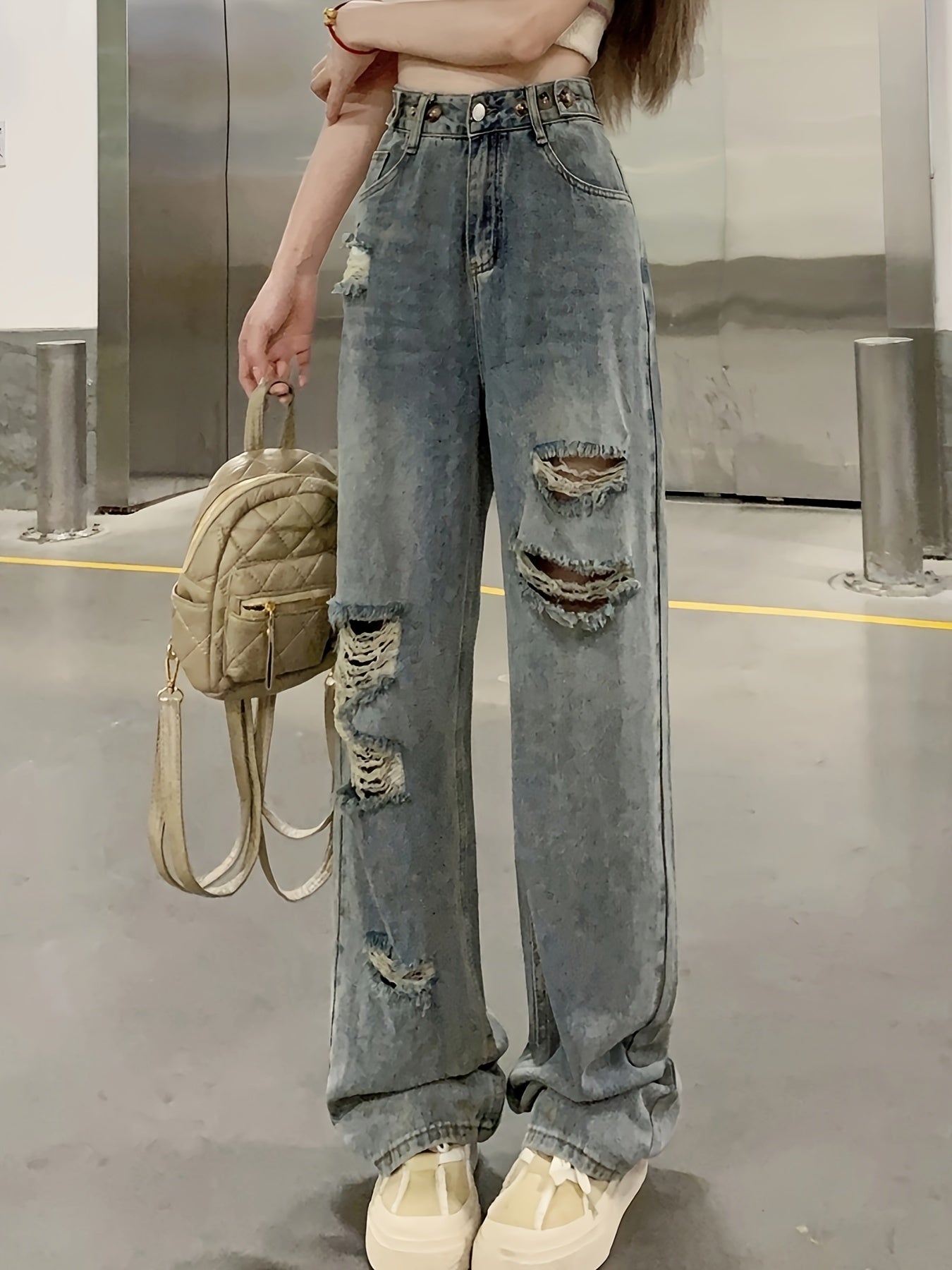 UrbanRift Jeans – Relaxed Straight-Leg Distressed Denim for Casual Comfort