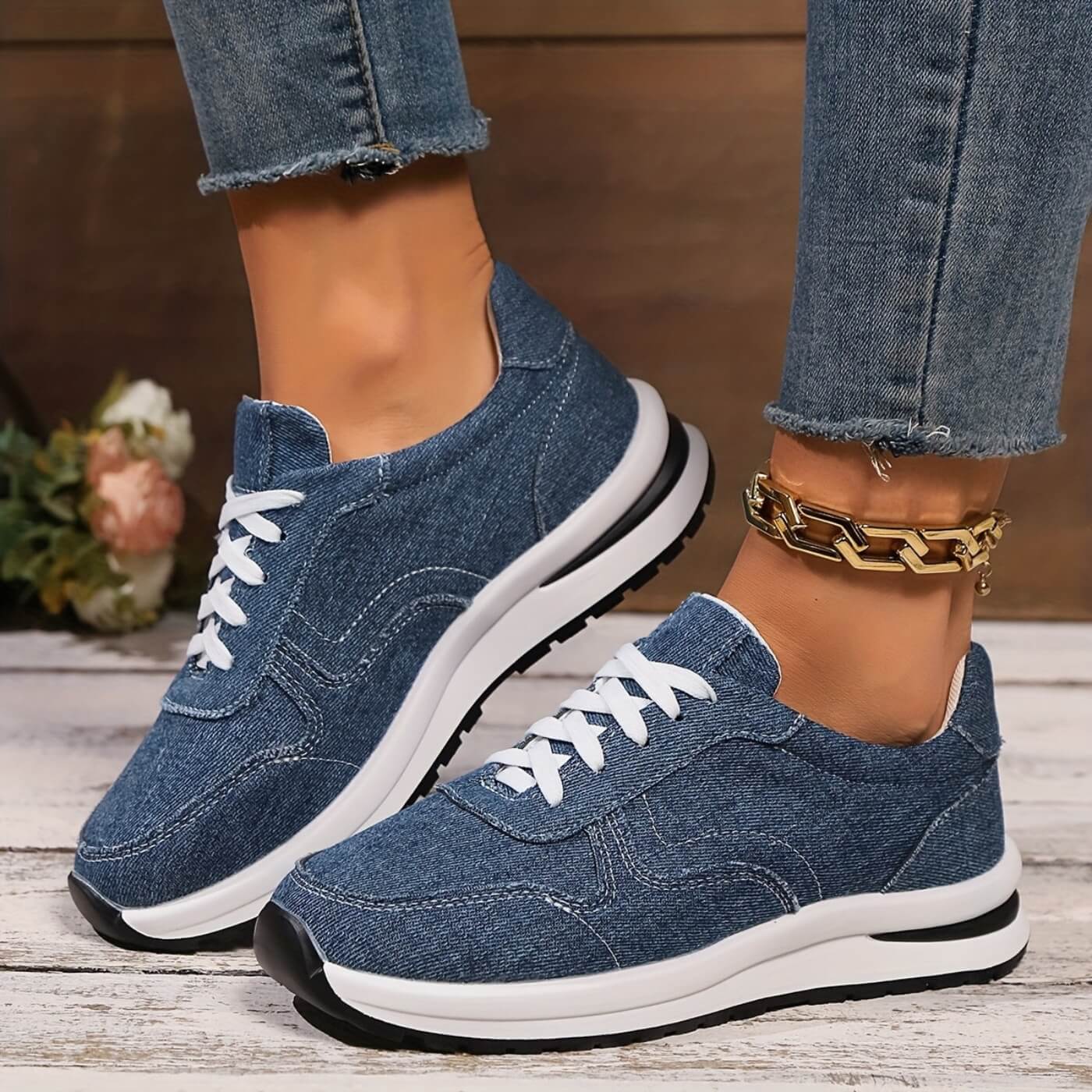 AvioraStep™ — Cushioned Support Meets Effortless Style