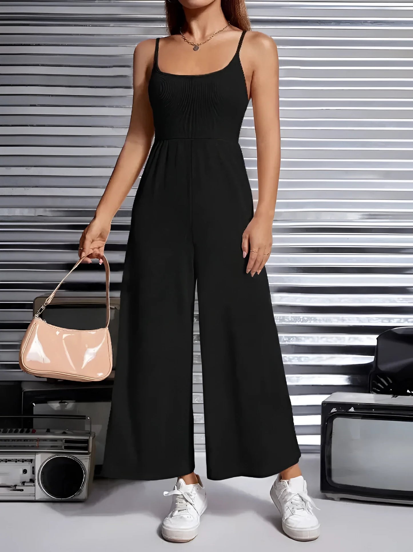 LuxeFlow™ — Sculpted Comfort, Seamless Style