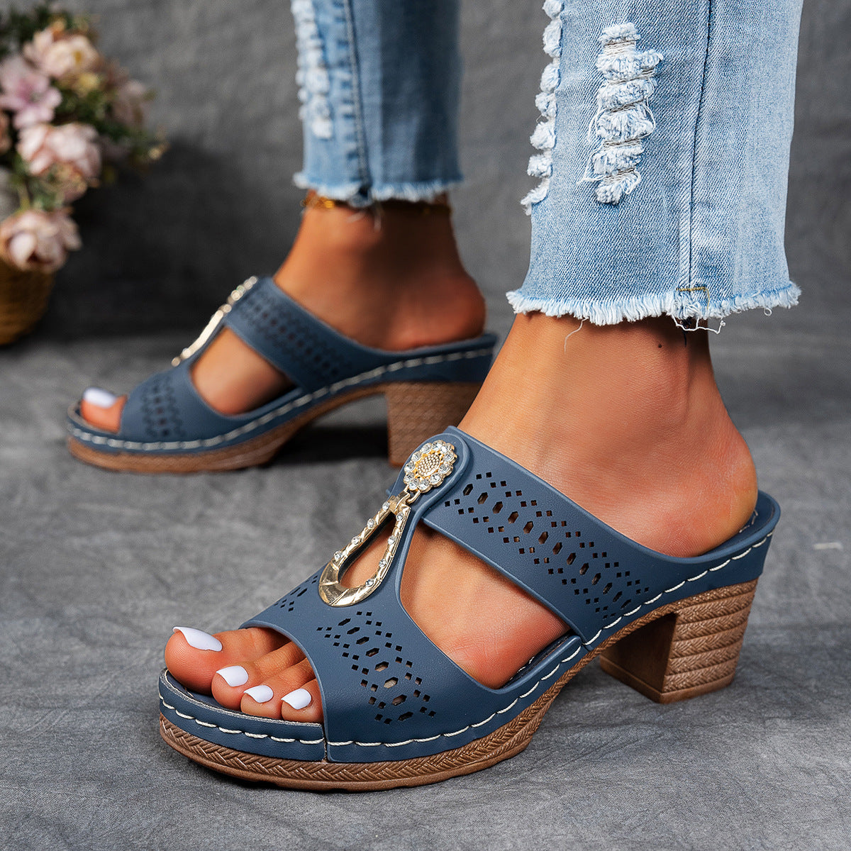 Comfort Sandals™ — Sparkle-Fresh Steps All Day