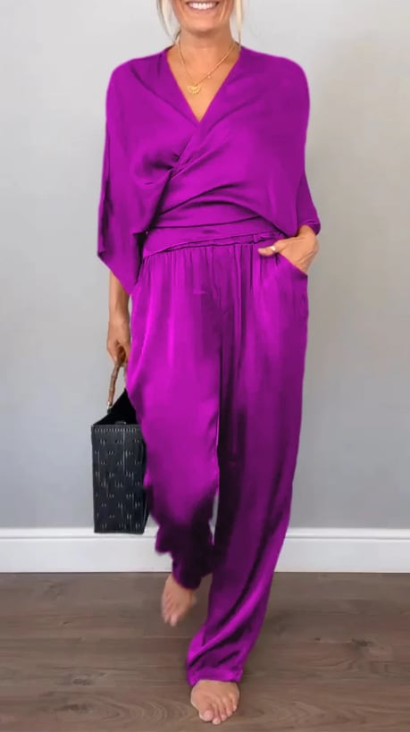 A- Women's V-Neck Casual Comfortable Beautifying Set™ — Flattering Fit for Every Silhouette