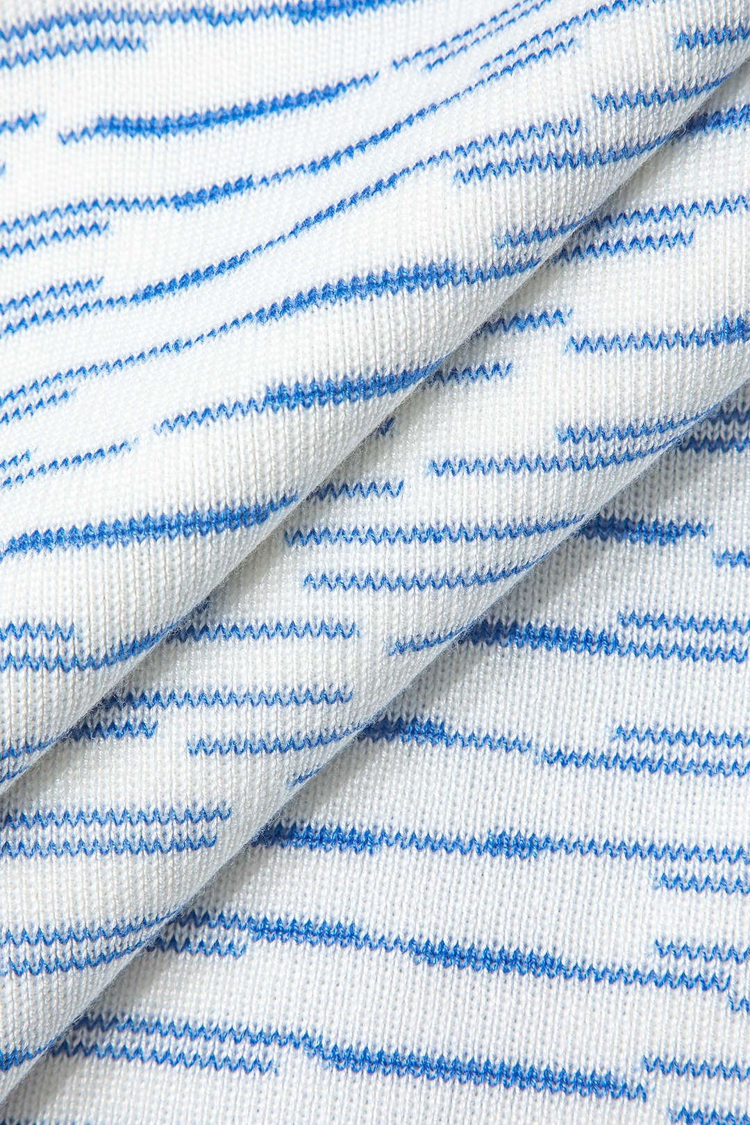 Contrast Color™ — Sculpted Fit with Statement Prints