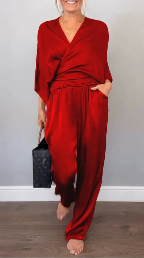A- Women's V-Neck Casual Comfortable Beautifying Set™ — Flattering Fit for Every Silhouette
