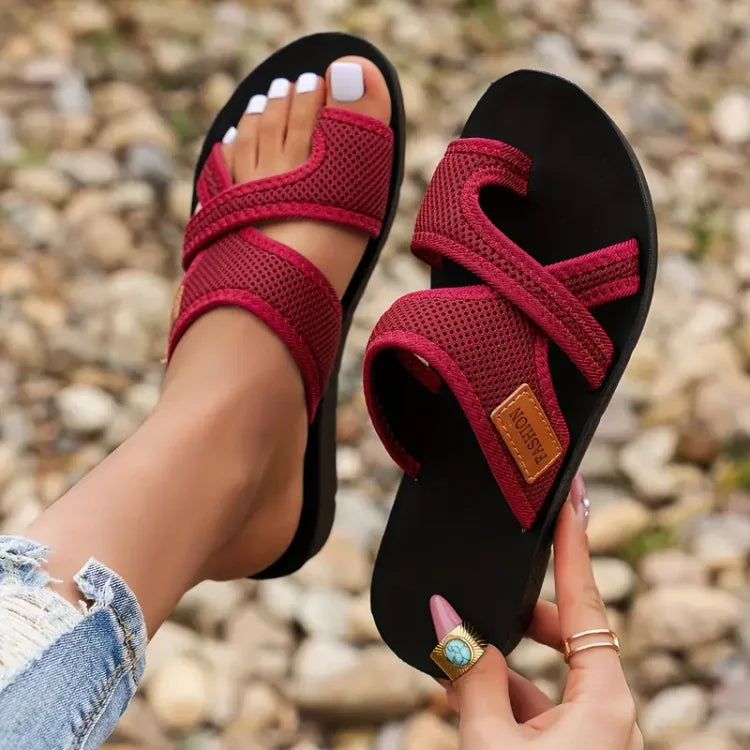 Airflow Sandals™ — Breathable Support for Summer Strolls