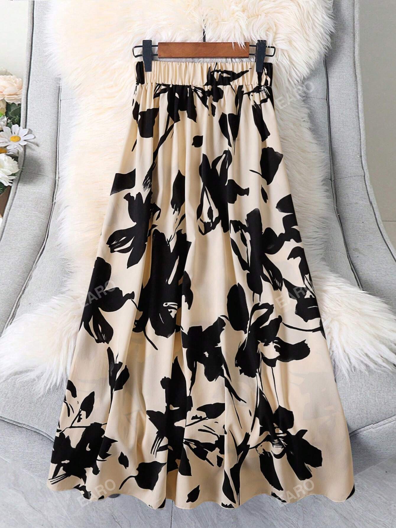 LioraCurve™ Skirt — Flatter Your Curves with Ease