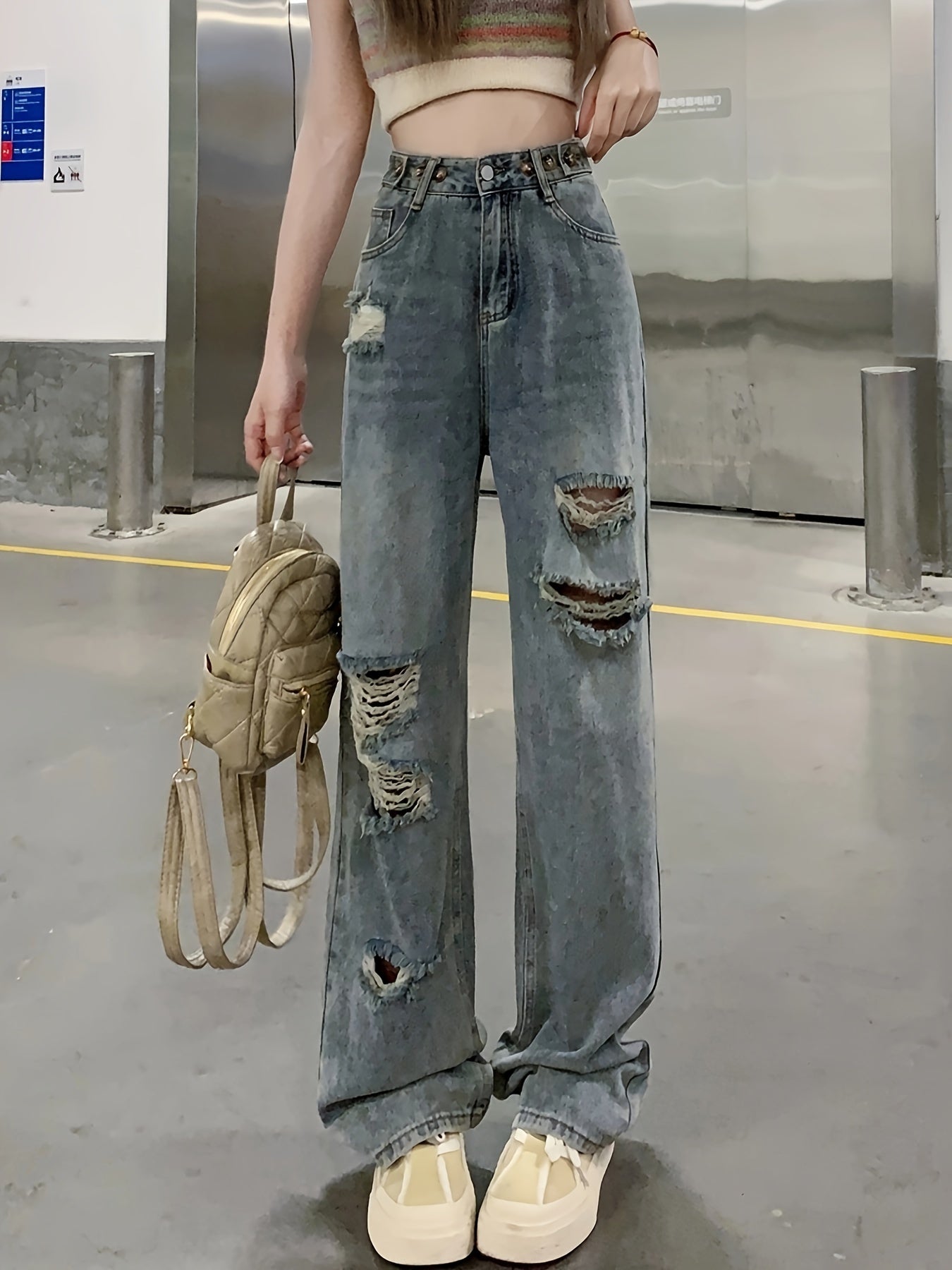 UrbanRift Jeans – Relaxed Straight-Leg Distressed Denim for Casual Comfort