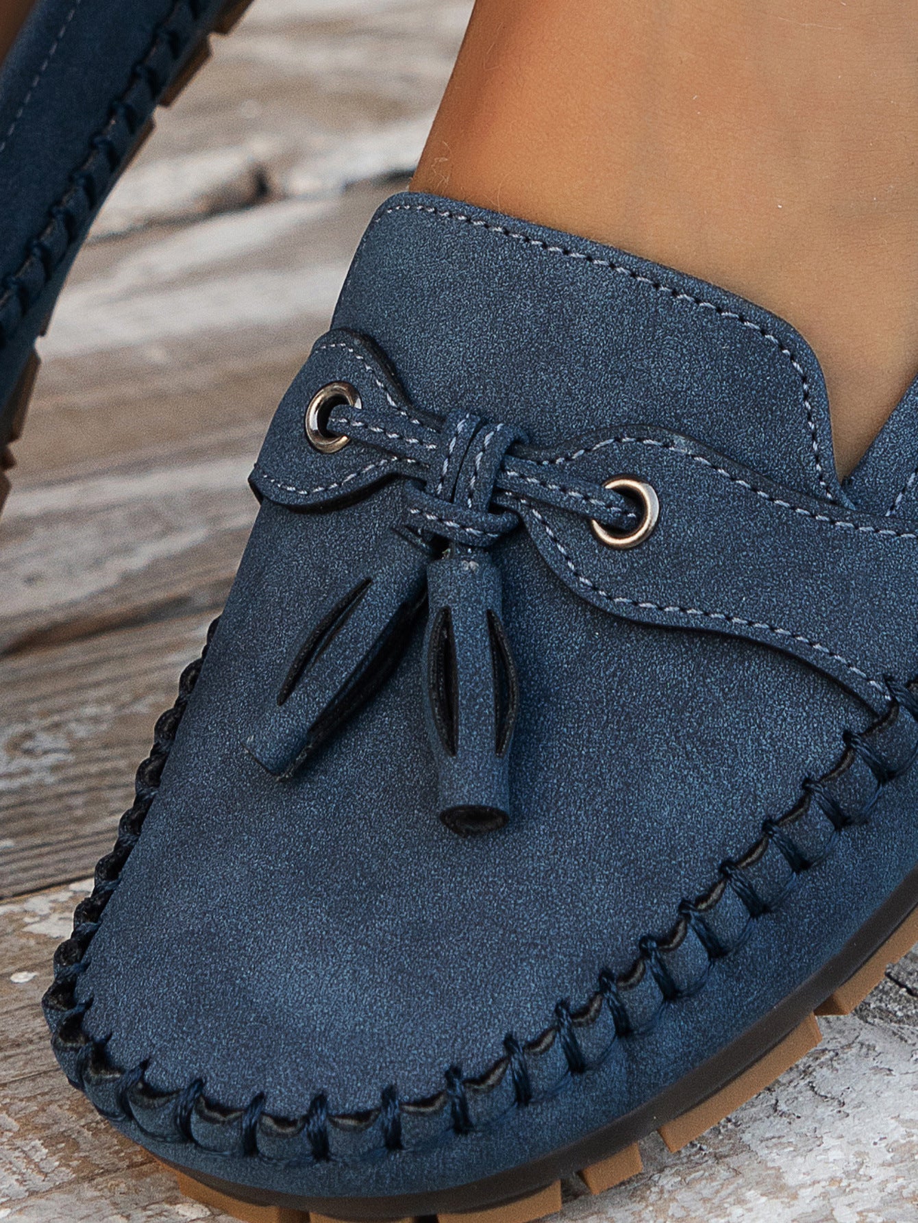 ArellaLoafer™ — Elegant Comfort for Every Step