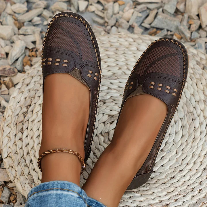 VerenaStride™ — Cushioned Support, Sleek Everyday Style