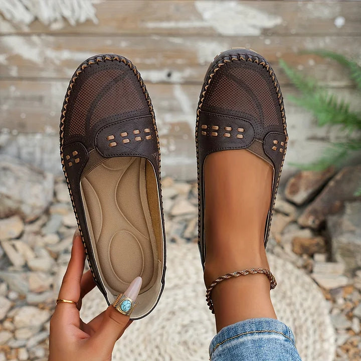 VerenaStride™ — Cushioned Support, Sleek Everyday Style