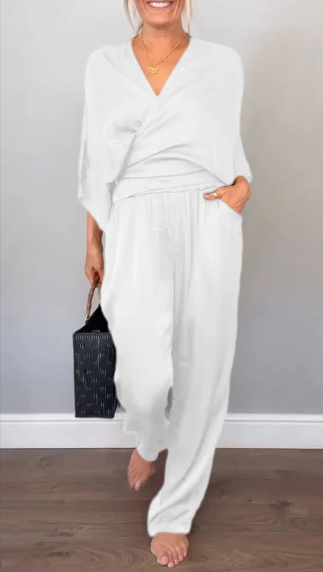 A- Women's V-Neck Casual Comfortable Beautifying Set™ — Flattering Fit for Every Silhouette