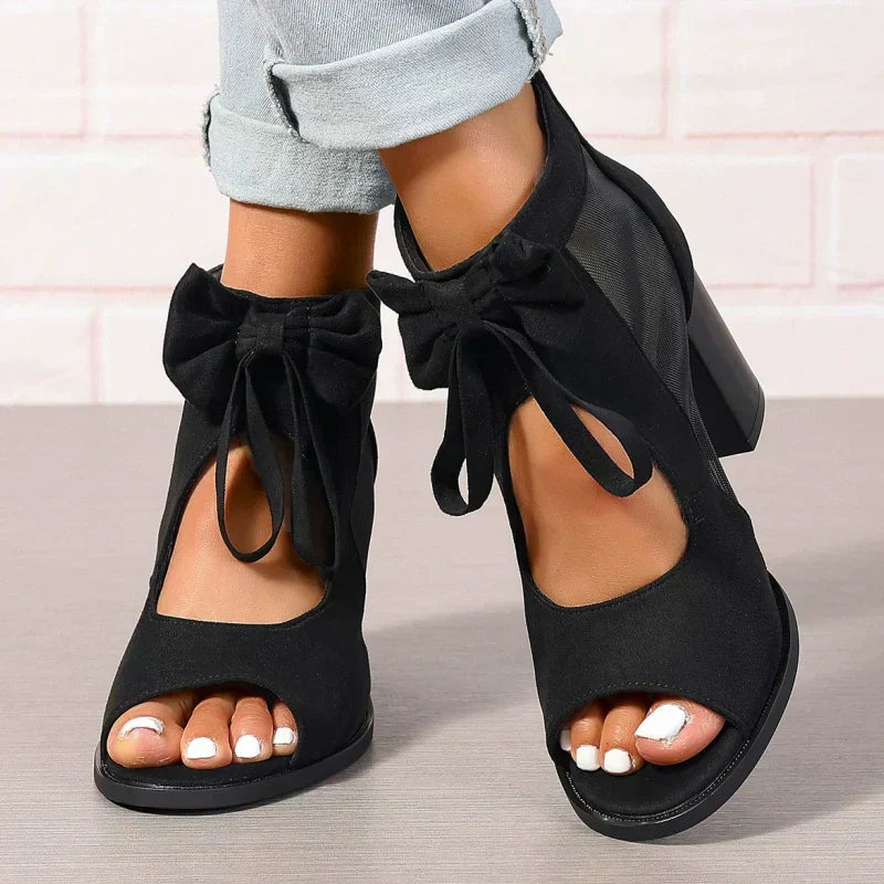 VelluraForm™ — Chic Comfort for Every Step