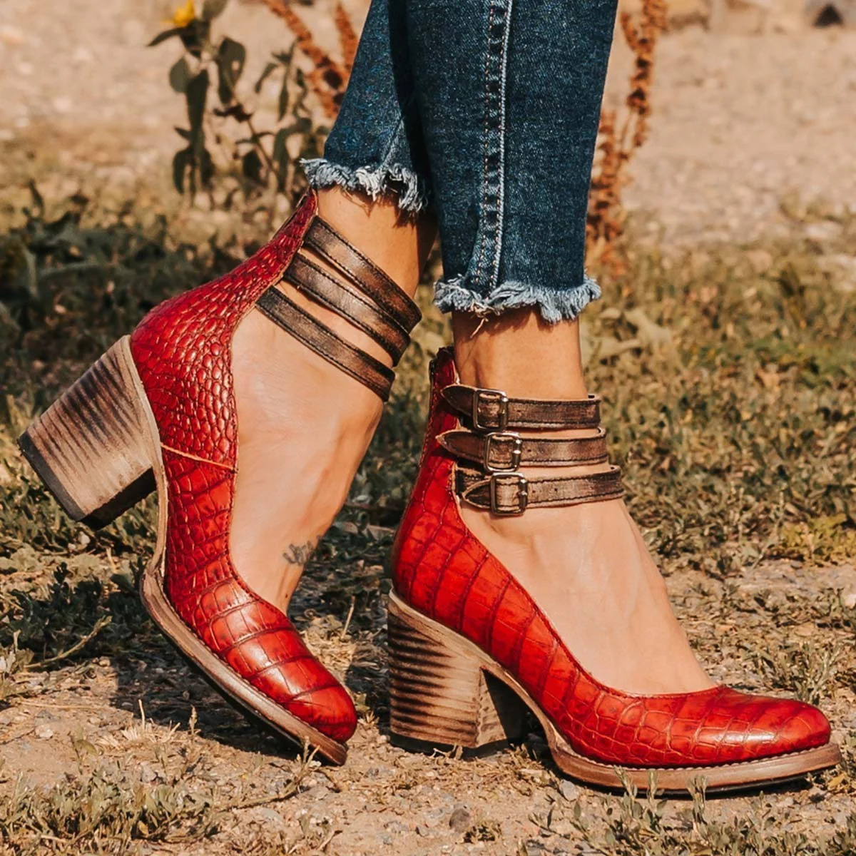 ArdentAura™ Strappy Wedge Sandals — Elevated Comfort Meets Chic Style