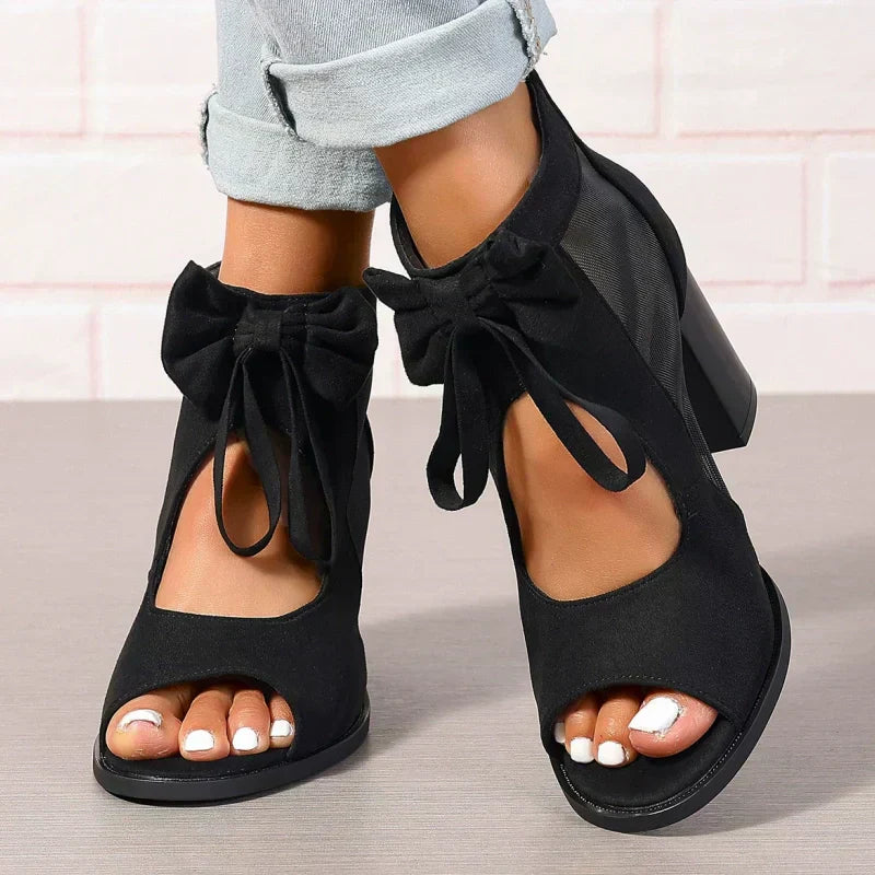 VelluraForm™ — Chic Comfort for Every Step