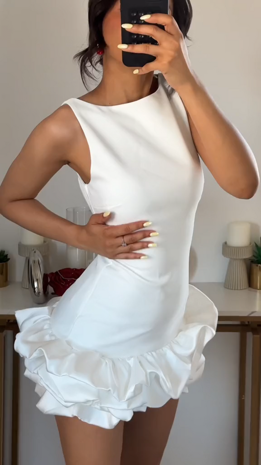 Virelia Flow Dress™ — Graceful Movement, Confident Comfort