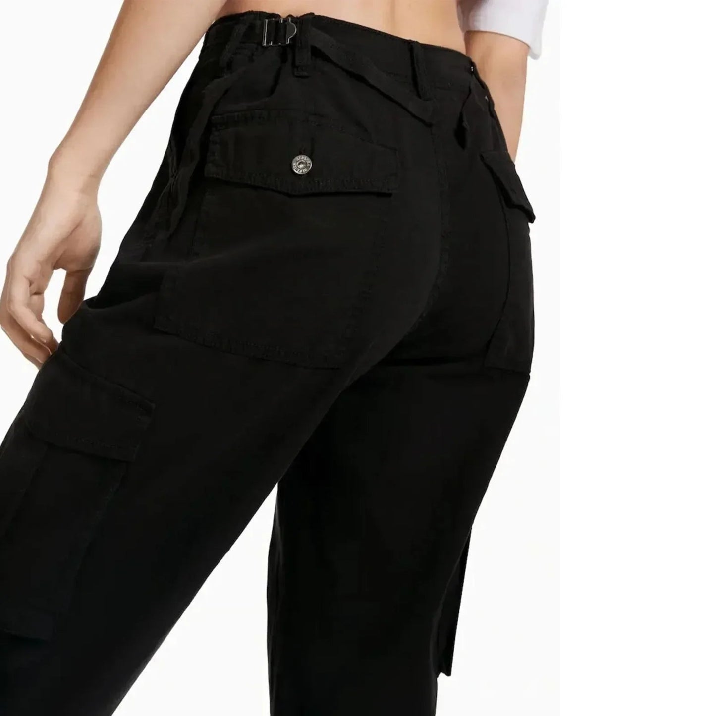 High-Rise Cargo Pants™ — Sculpted Fit, Effortless Style