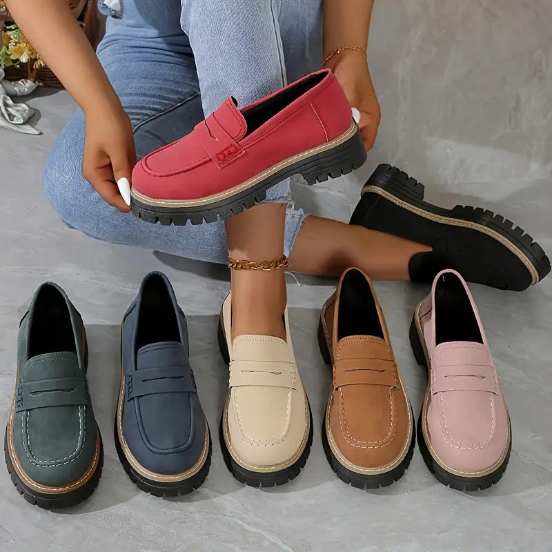 LioraStep™ — Cushioned Loafers for All-Day Ease