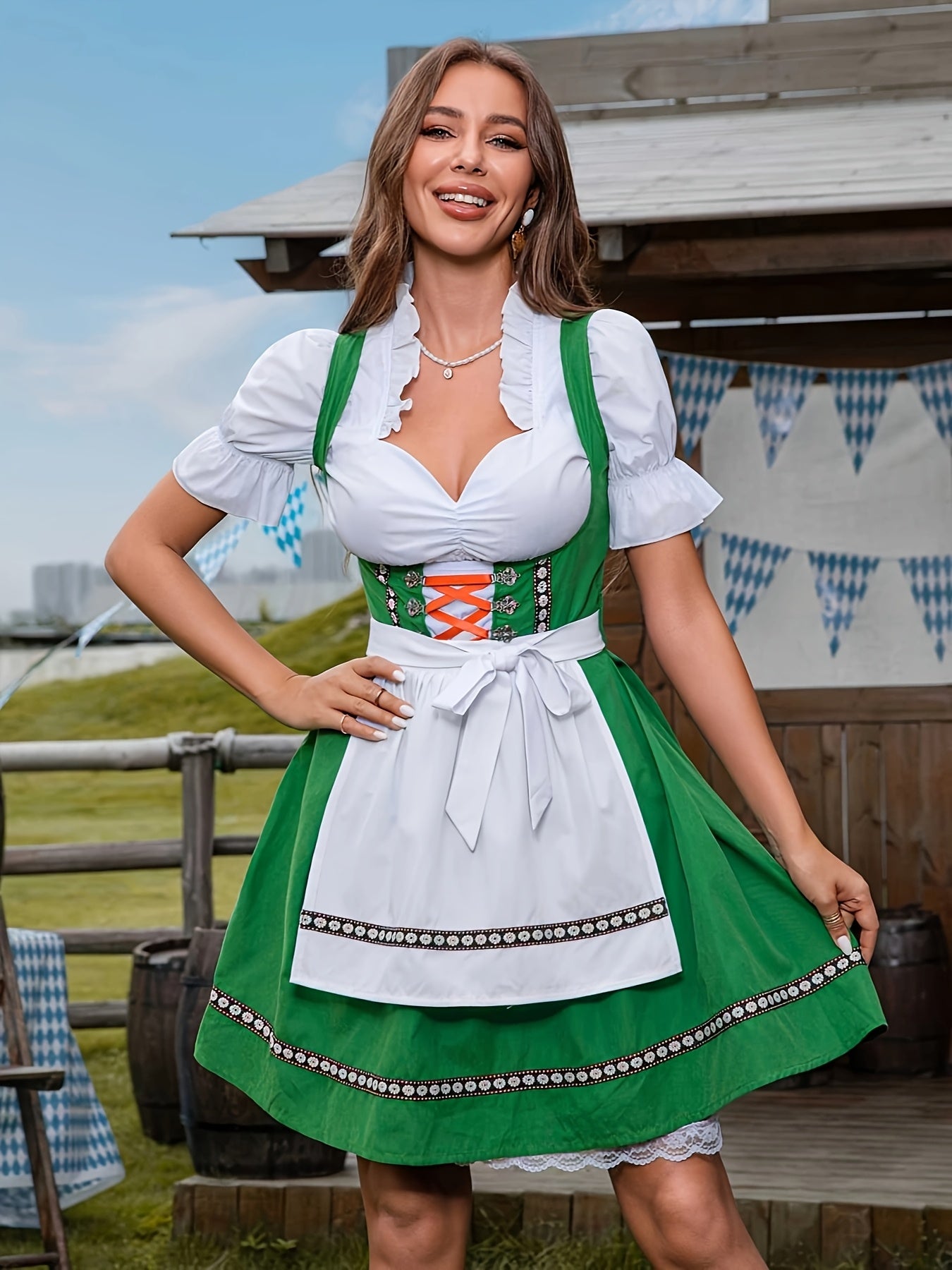 FestiLore Dirndl – Emerald Green Bavarian Dress with Floral Embroidery