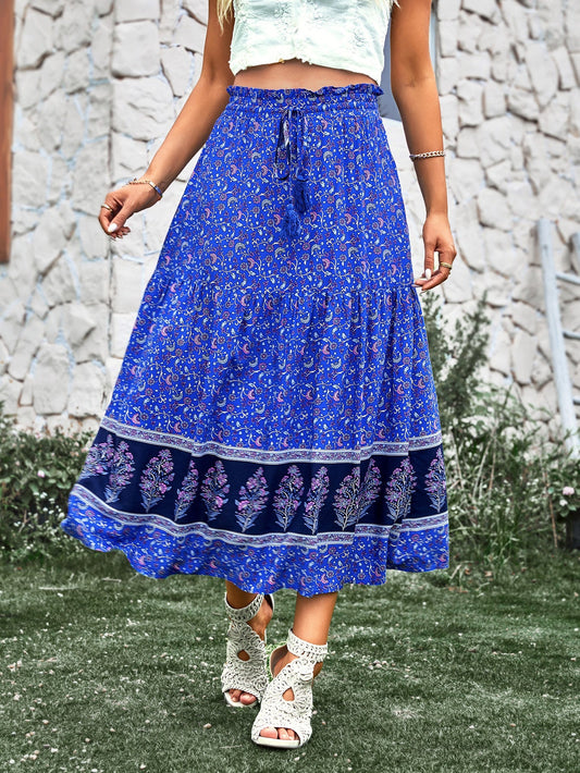 LioraCurve™ Skirt — Sculpted Comfort, Timeless Elegance