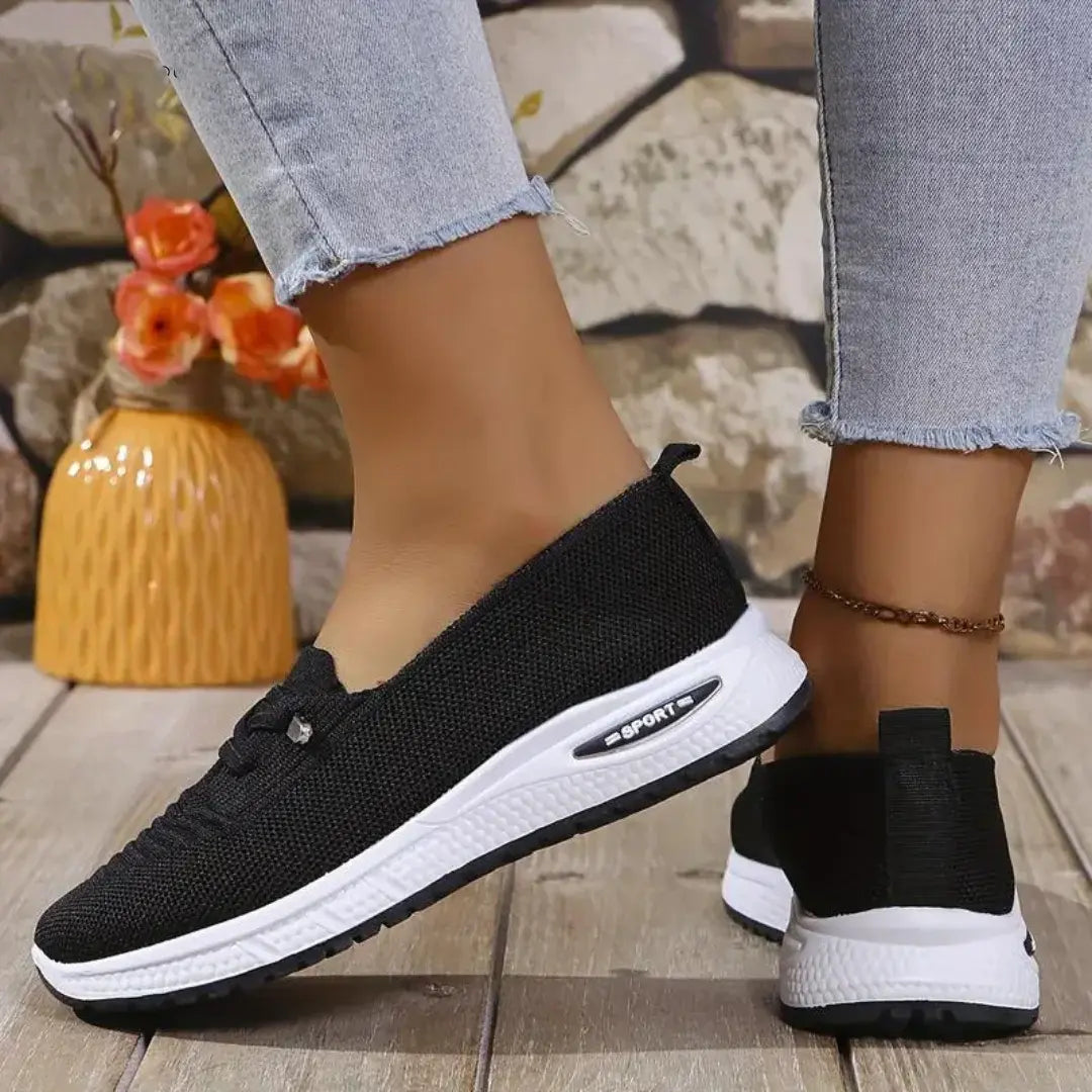 AleraStride™ Orthopedic Sneakers — Effortless Support Meets Chic Comfort