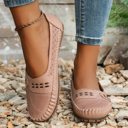 VerenaStride™ — Cushioned Support, Sleek Everyday Style