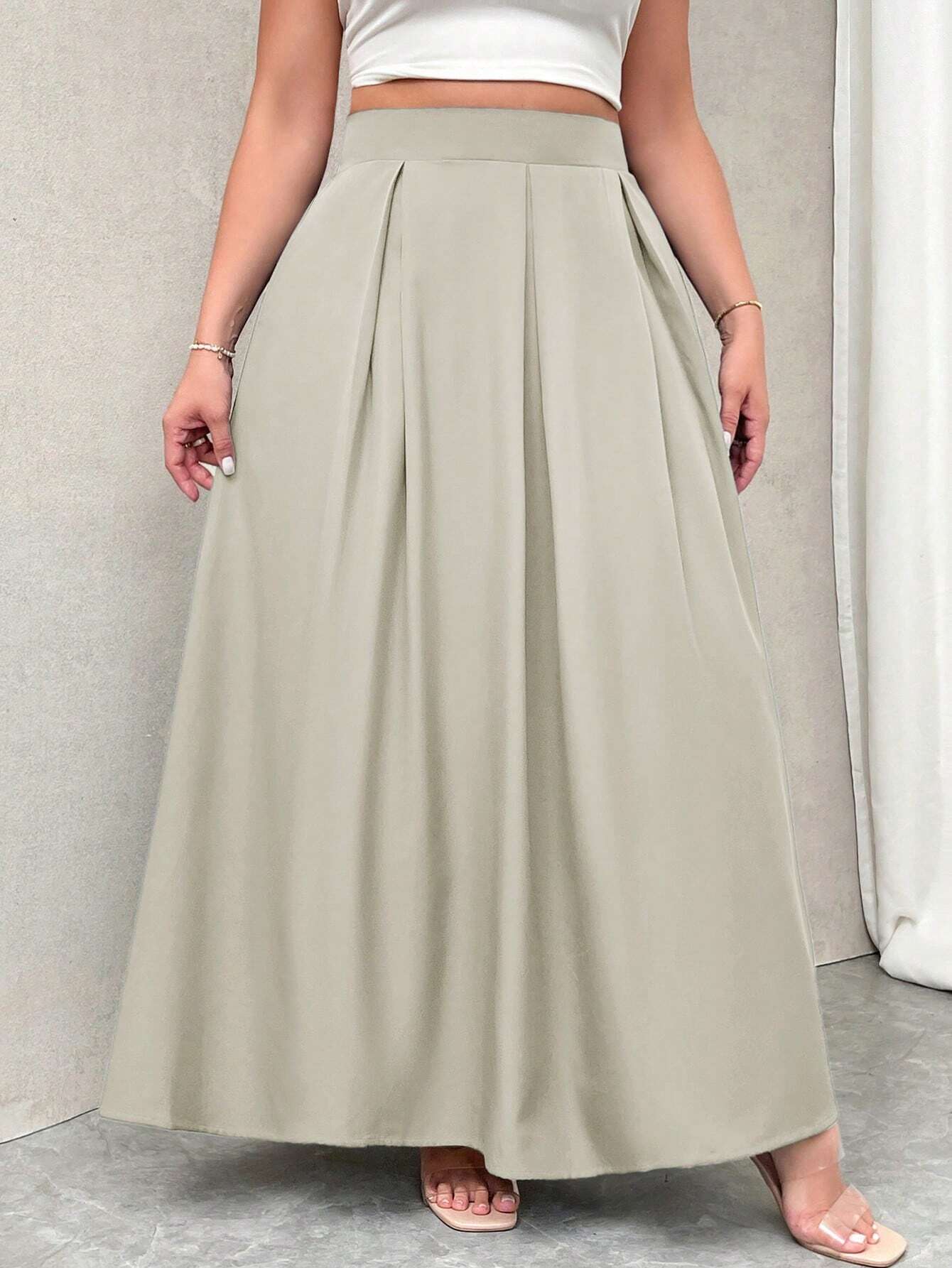 LuminaCurve™ Skirt — Flattering Comfort, Effortless Elegance