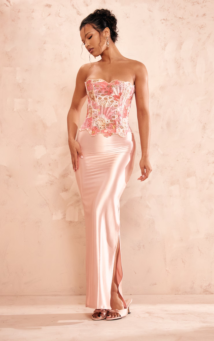 LioraLace™ — Sculpted Allure, Timeless Elegance