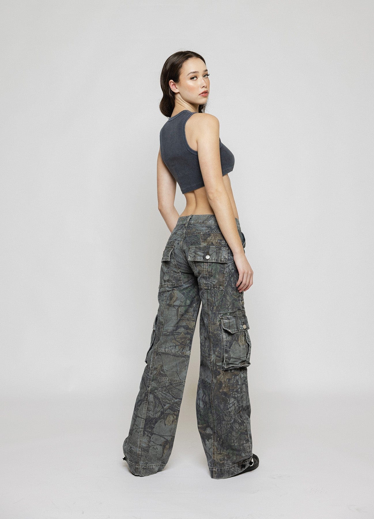 Unisex Camo Cargo Pants — Effortless Edge Style