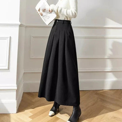 Wolle Röcke™ — Sculpted Warmth Meets Timeless Elegance