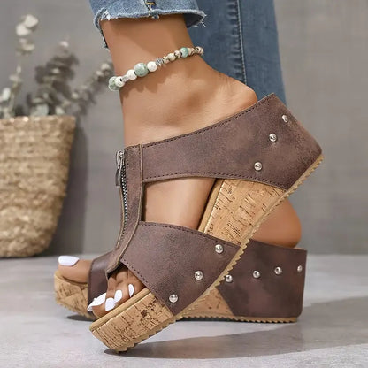 LioraStep™ — Vintage Wedges with All-Day Comfort