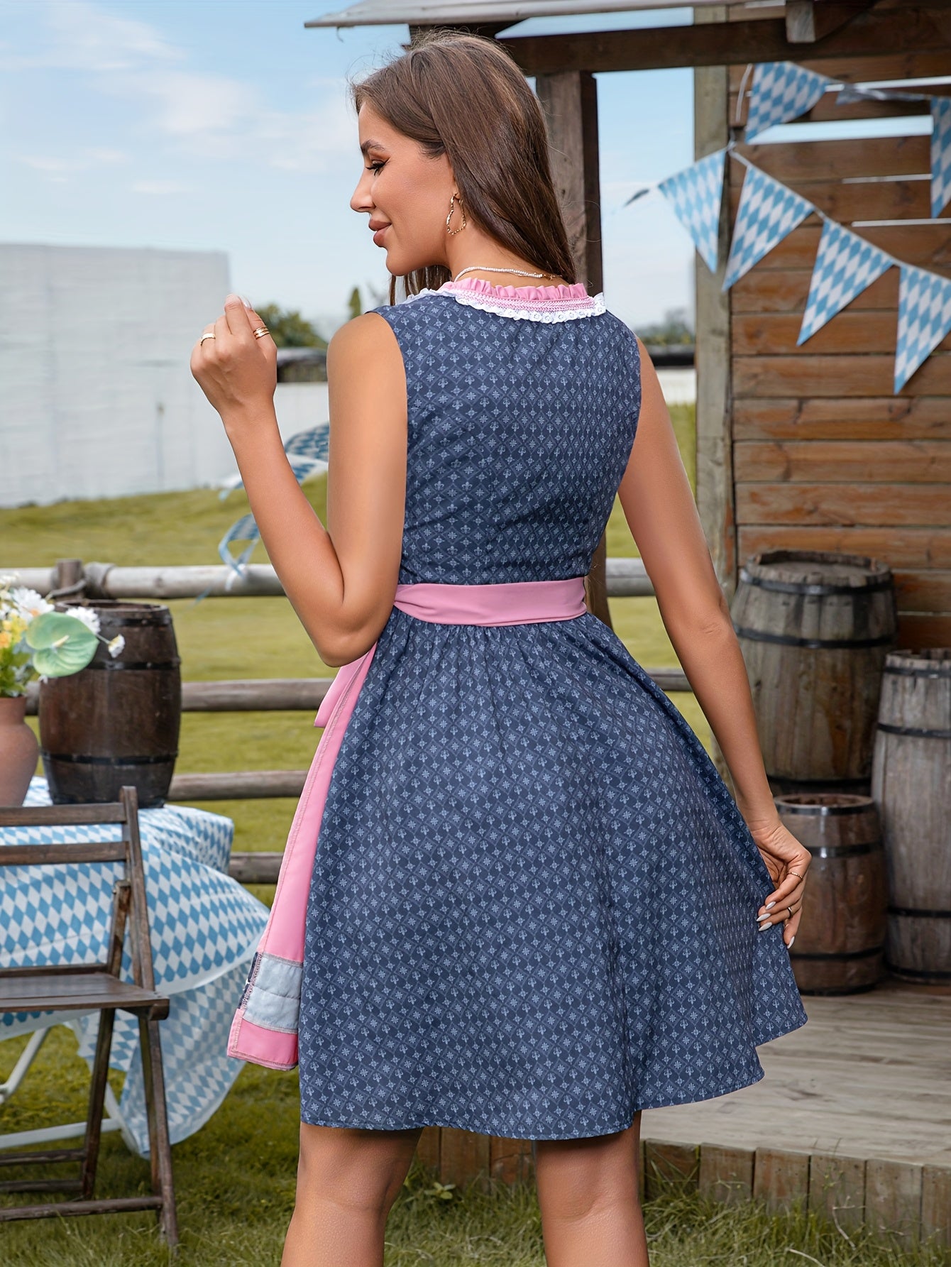 Elegant Navy Blue Dirndl – Sleeveless Polka Dot Dress with Pink Apron