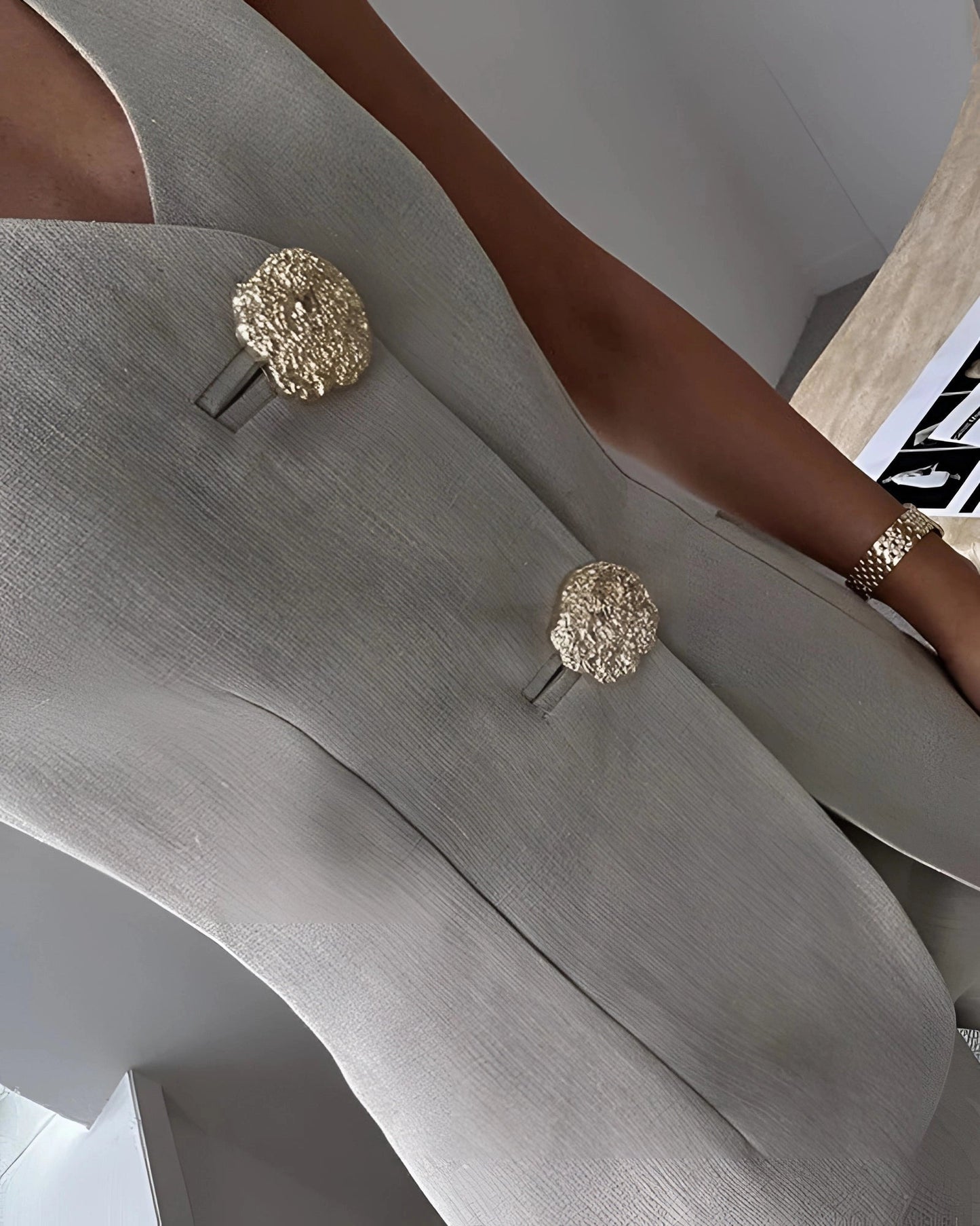 MirovaEdge™ — Asymmetric Elegance, Tailored Confidence