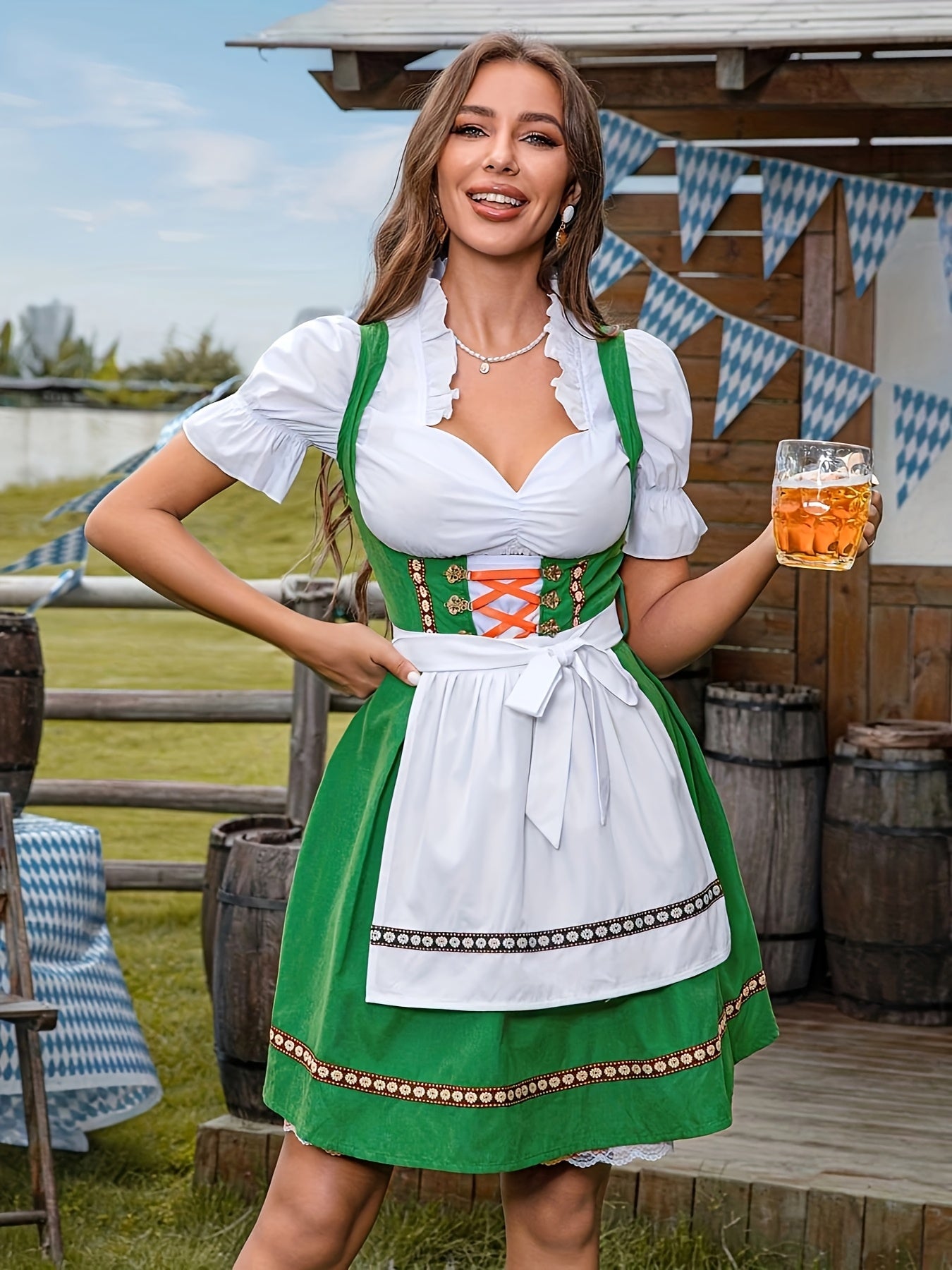 FestiLore Dirndl – Emerald Green Bavarian Dress with Floral Embroidery